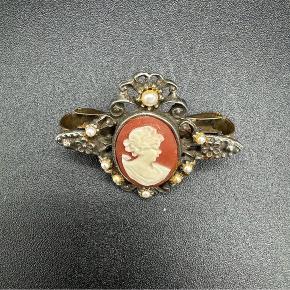 Very Old Vintage Carved Shell Cameo Scarf Clip - Picture 2 of 15